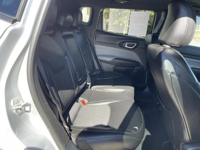 Used 2024 Silver Jeep Latitude image 15