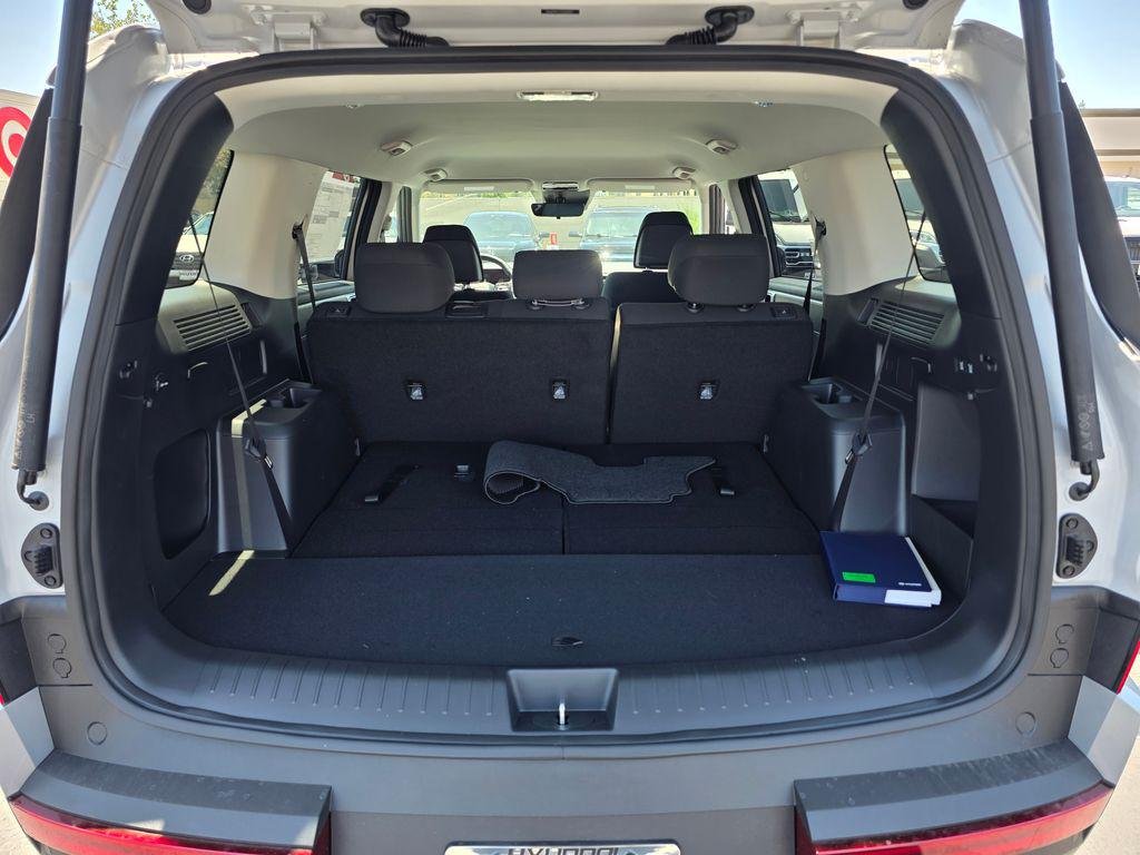 New 2026 Silver Hyundai SE FWD image 10