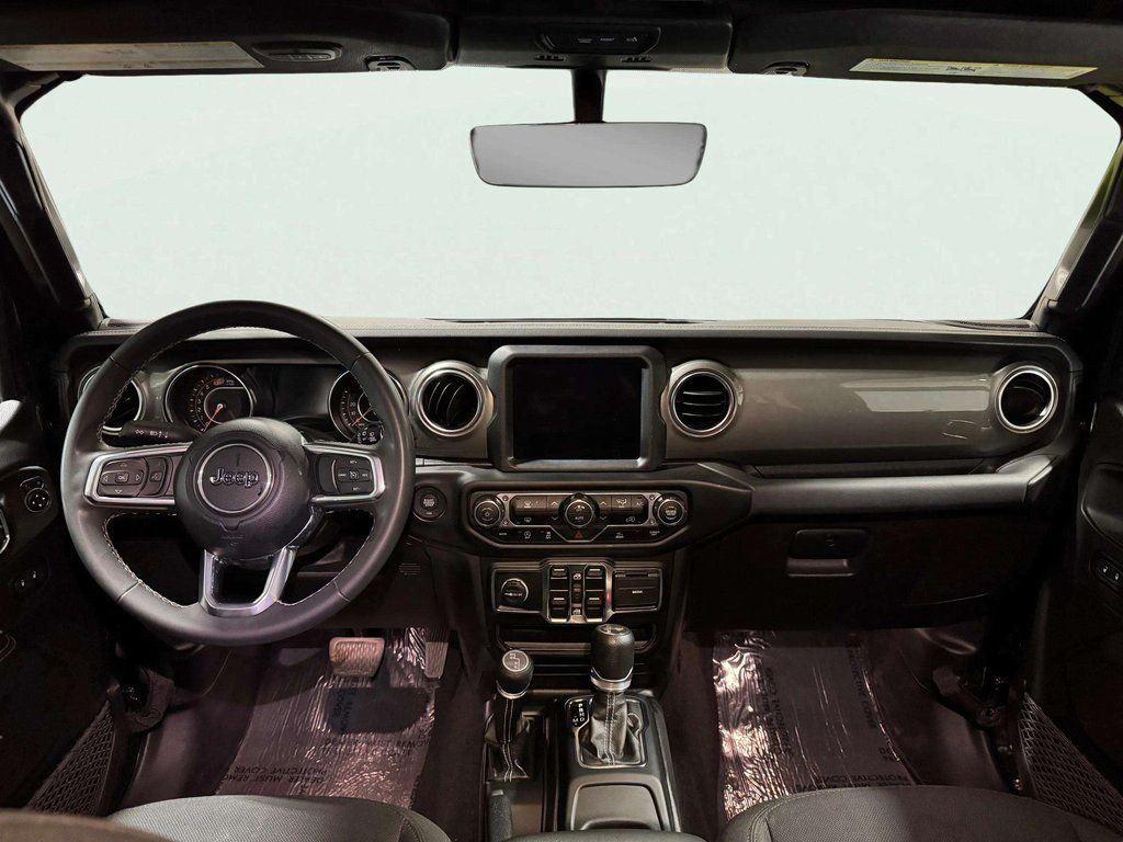 Used 2023 Black Jeep Sahara image 9
