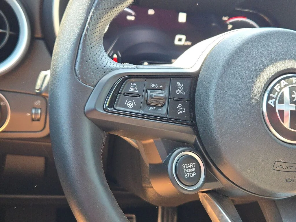 2024 Alfa Romeo Stelvio Veloce - Photo 32