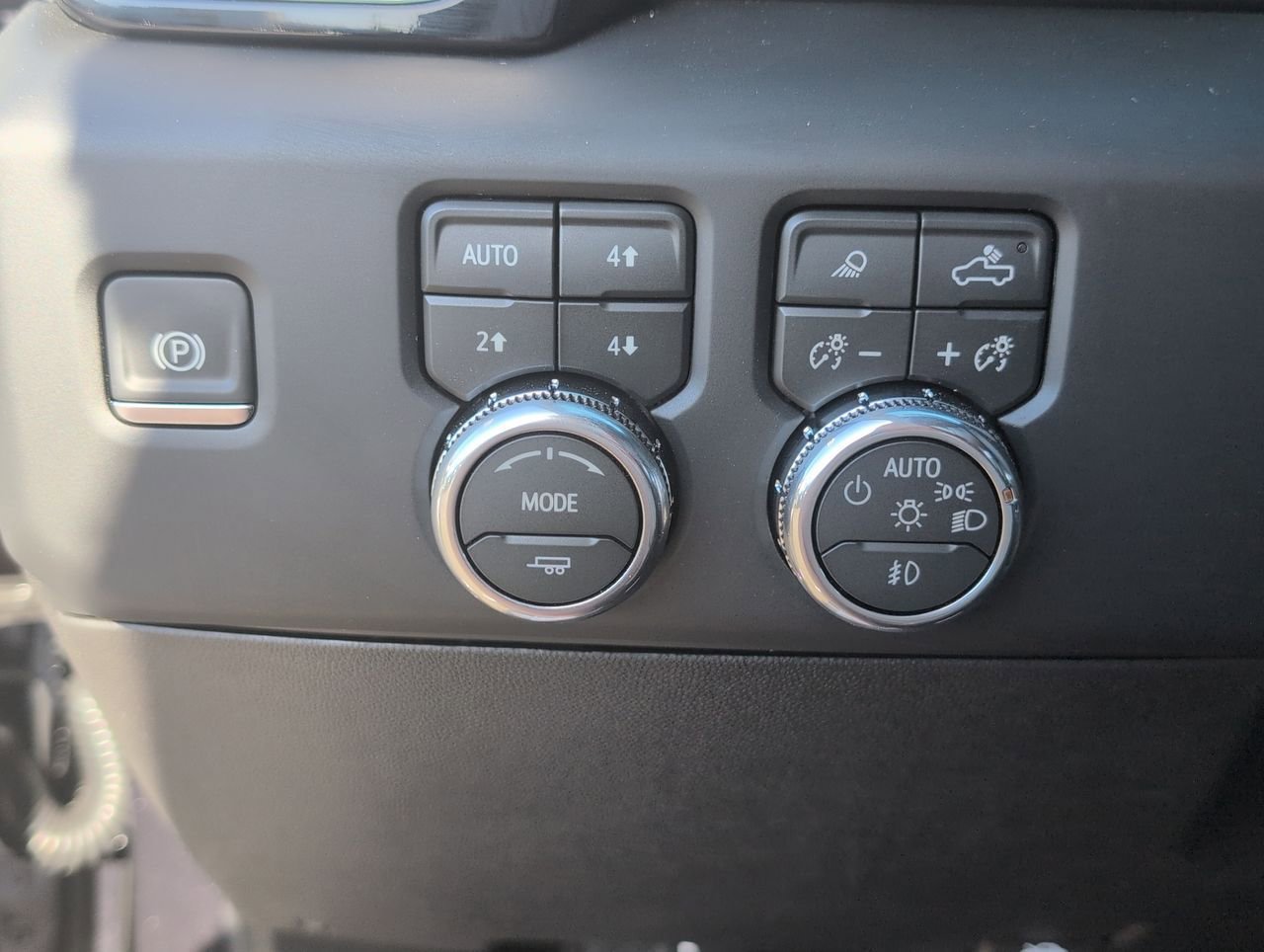 2026 GMC Sierra 2500HD Denali - Photo 18