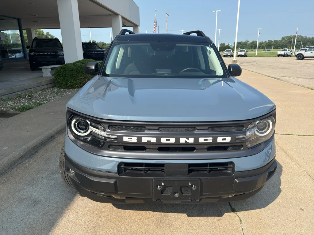 Used 2024 Azure Gray Metallic Tri-Coat Ford Big Bend image 3