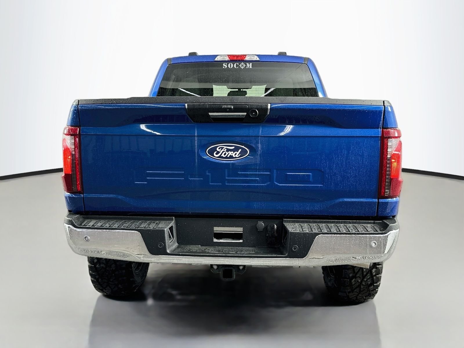 Used 2024 Atlas Blue Metallic Ford XLT image 7