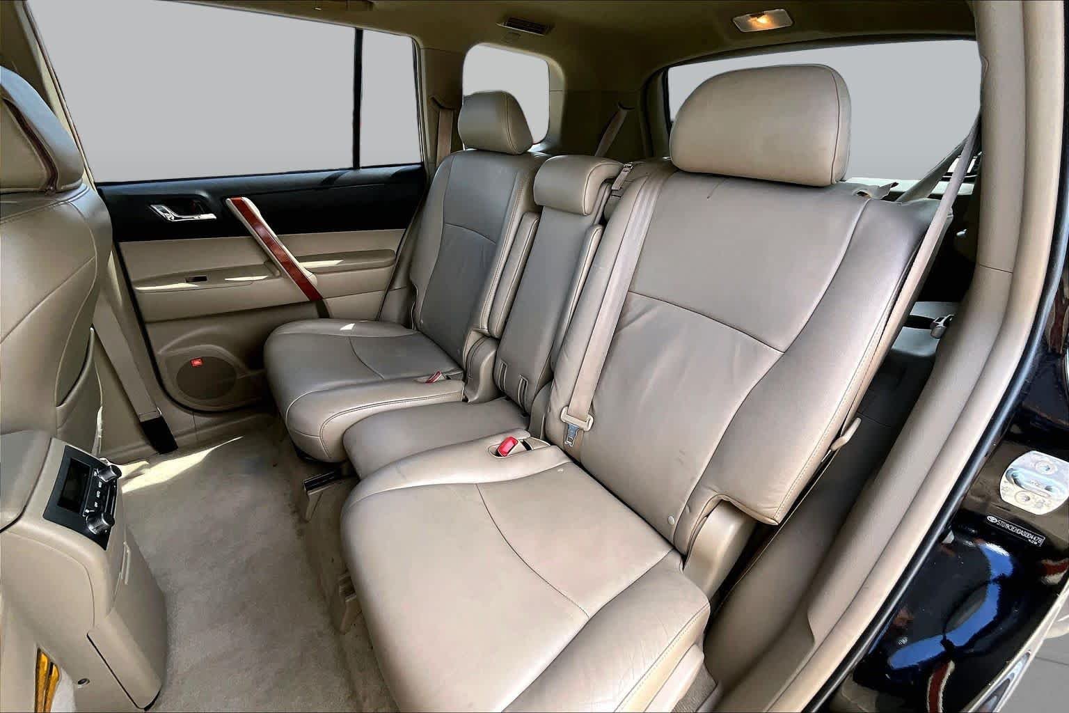 Used 2010 Black Toyota Limited image 15