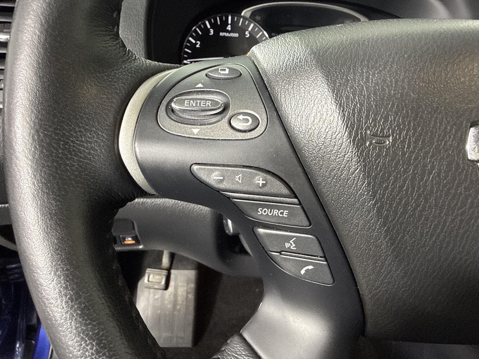 Used 2019 Caspian Blue Metallic Nissan Platinum image 16