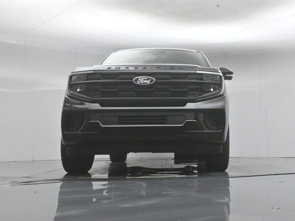 New 2027 Agate Black Metallic Ford Platinum image 49