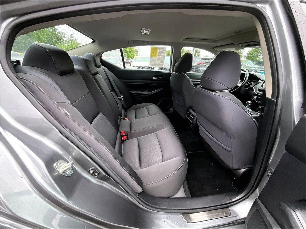 Used 2019 Gray Nissan 2.5 SV image 16