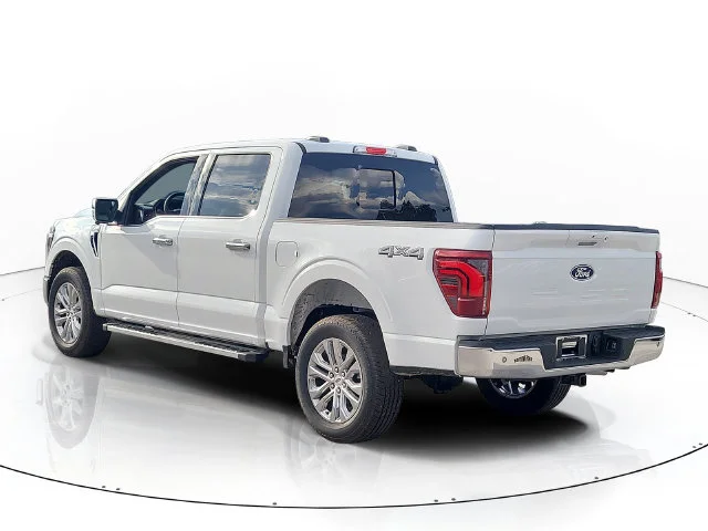 New 2026 Oxford White Ford Lariat image 7