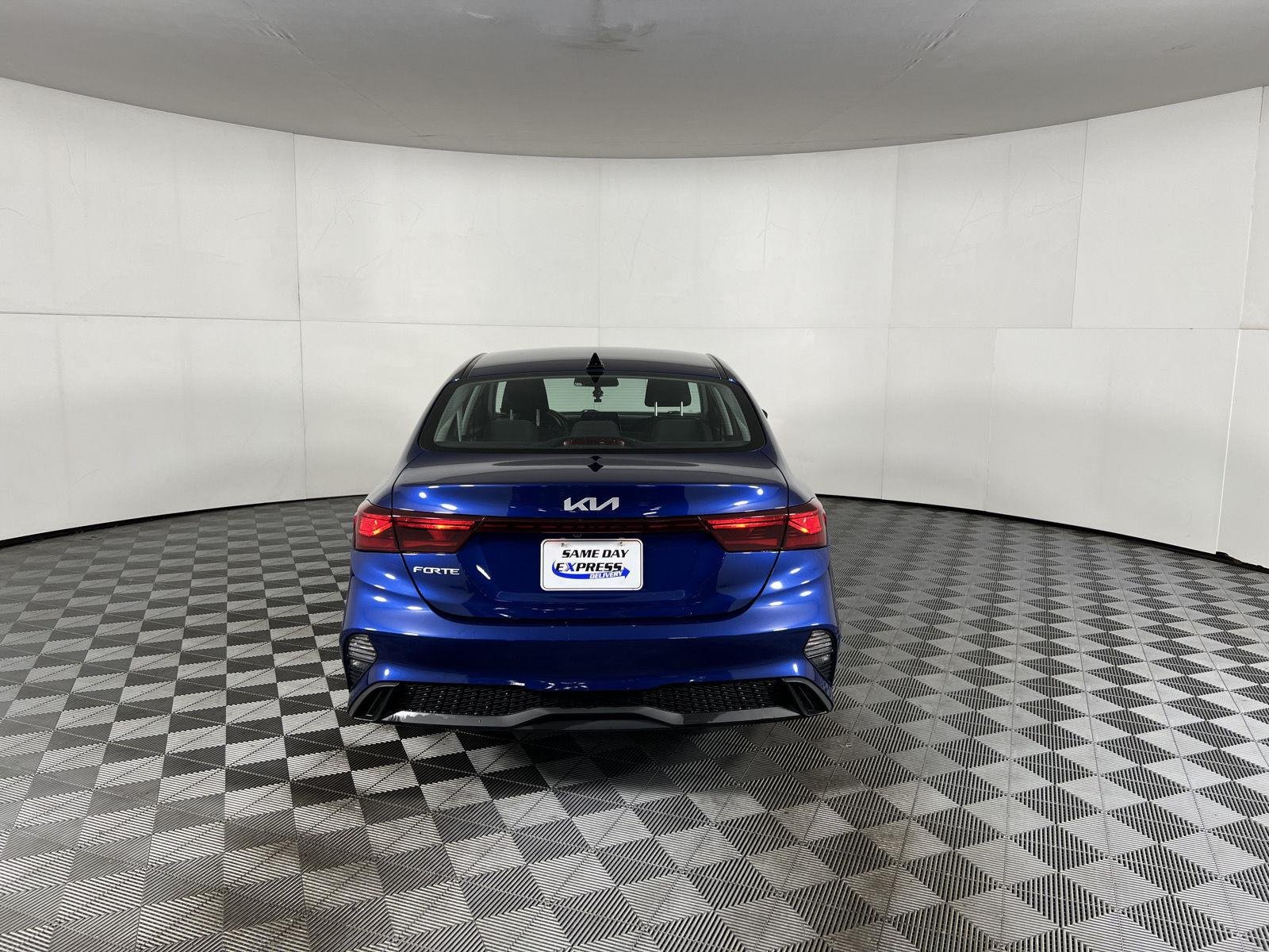 Used 2022 Deep Sea Blue Kia LXS image 44