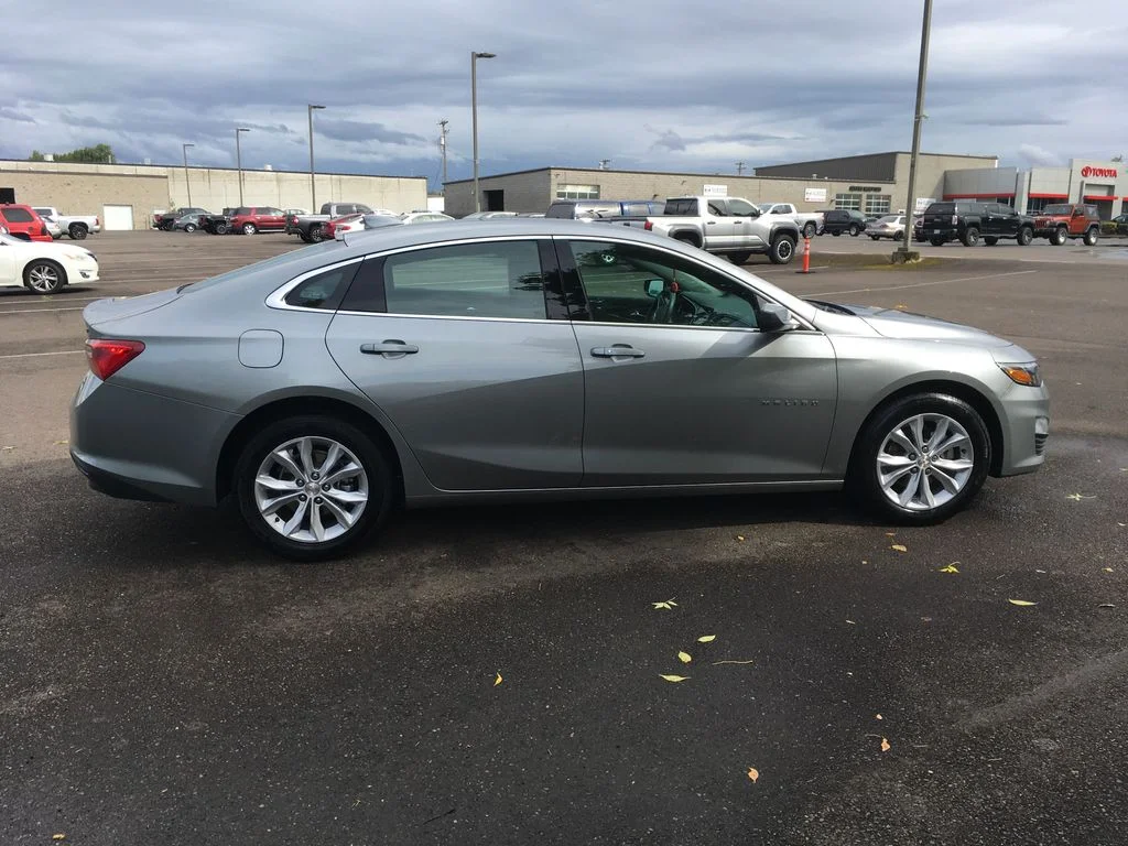 Used 2025 Gray Chevrolet LT image 8