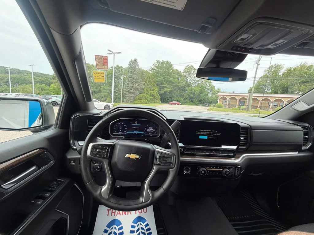 2024 Chevrolet Silverado 1500 LT - Photo 15