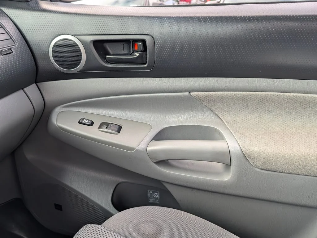 Used 2011 Silver Toyota PreRunner image 20