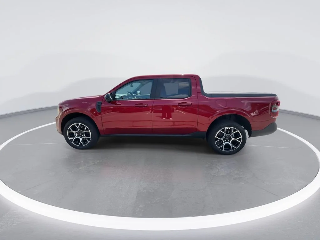 Used 2025 Red Ford Lariat image 5