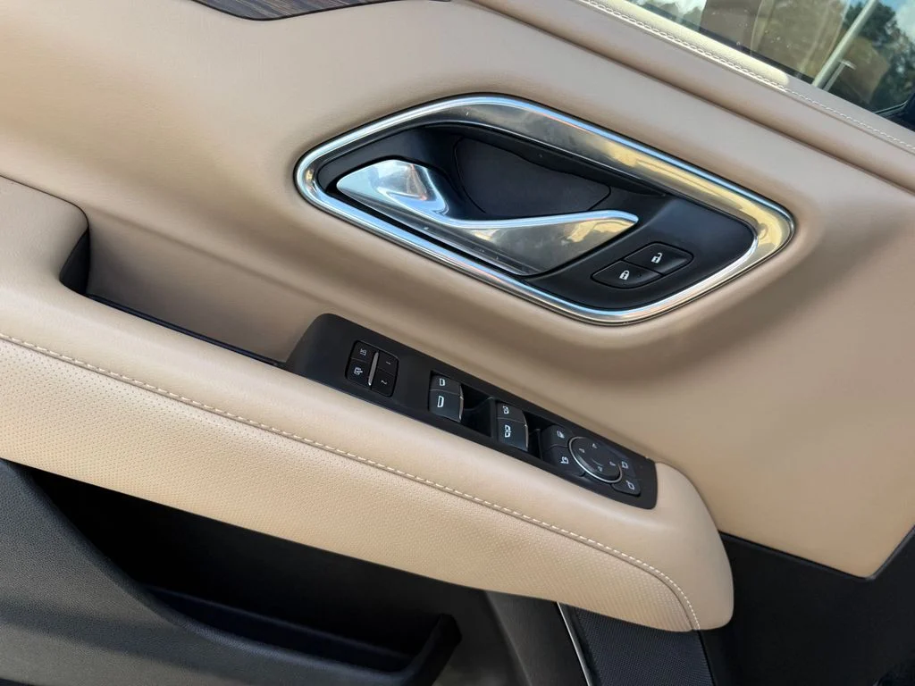 Used 2023 Black Chevrolet Premier image 6