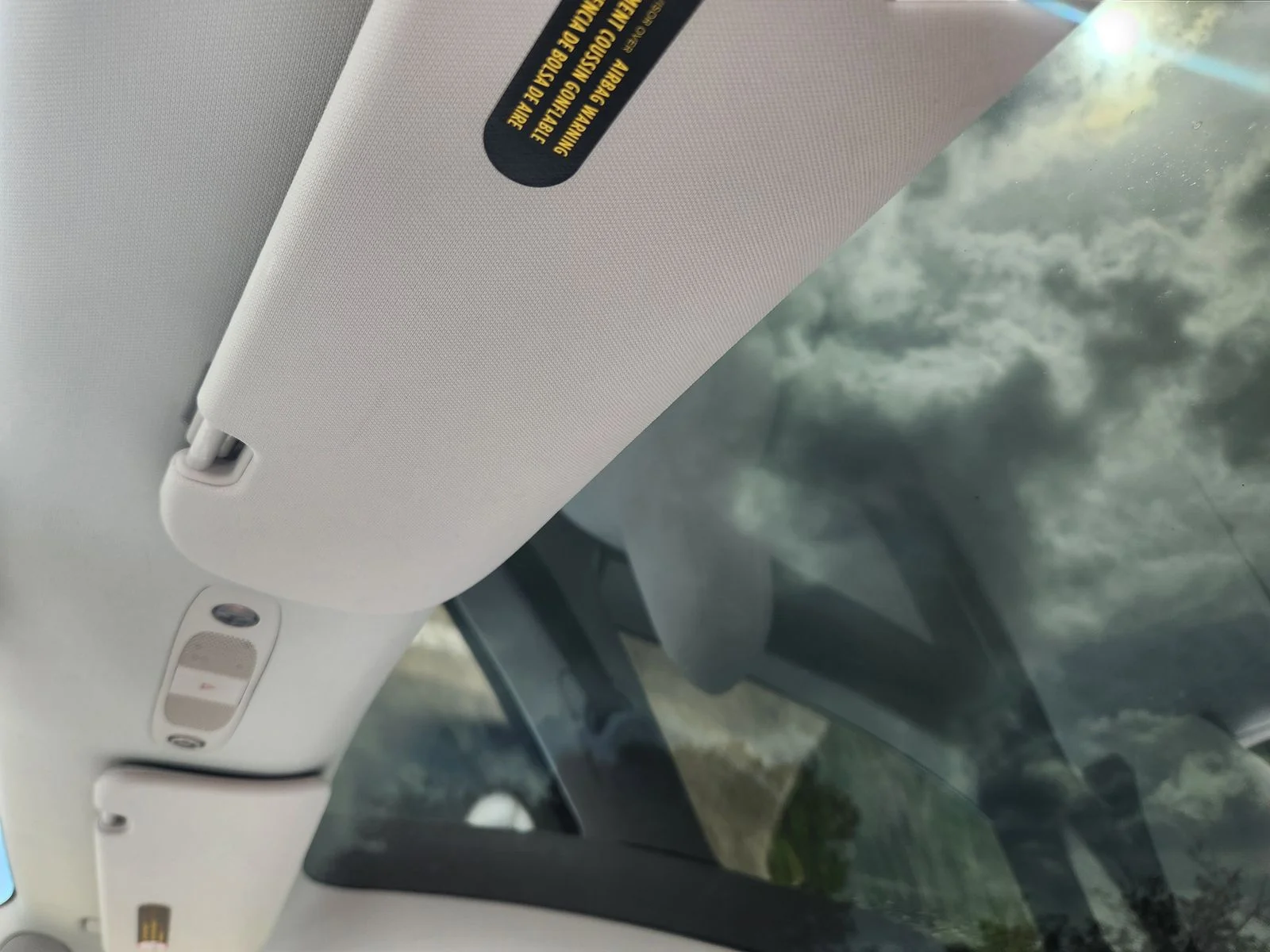 Used 2022 White Tesla Long Range image 22