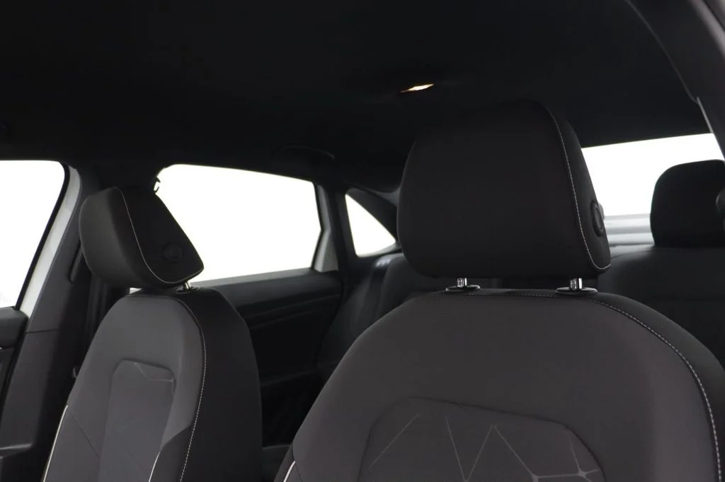 New 2026 Pure White Volkswagen 1.5T Sport image 13