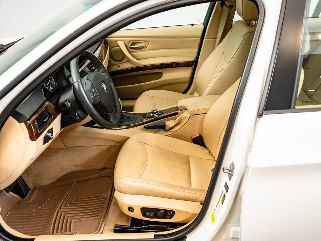 Used 2010 Alpine White BMW 328i image 21