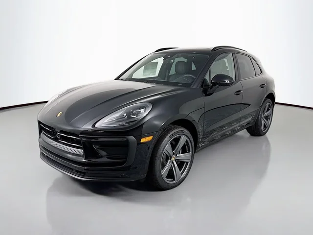 2026 Porsche Macan 