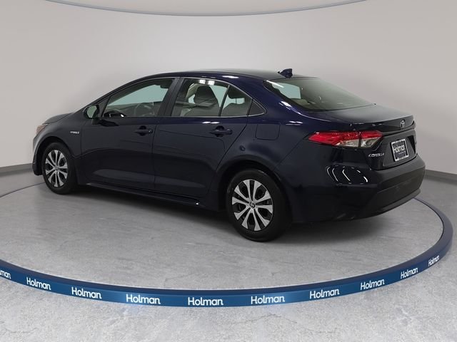 Certified Used 2020  Toyota LE image 7