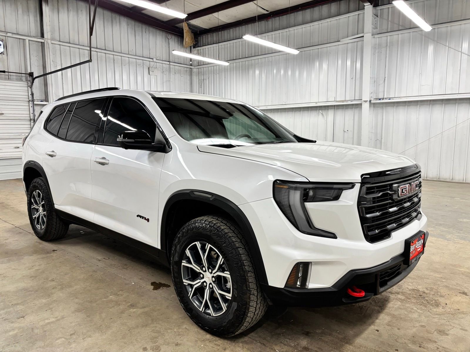 Used 2025 White GMC AT4 image 1