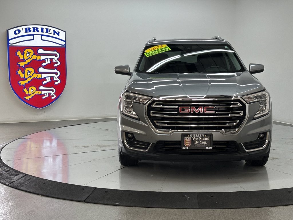 Used 2023 Sterling Metallic GMC SLT image 10