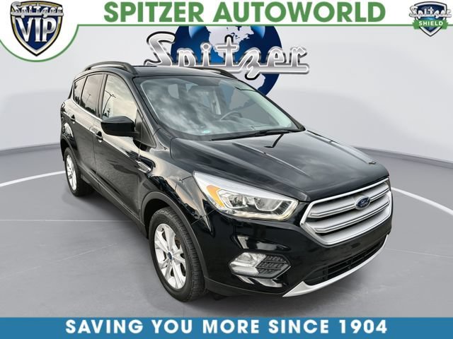 Used 2018 Black Ford SEL image 1