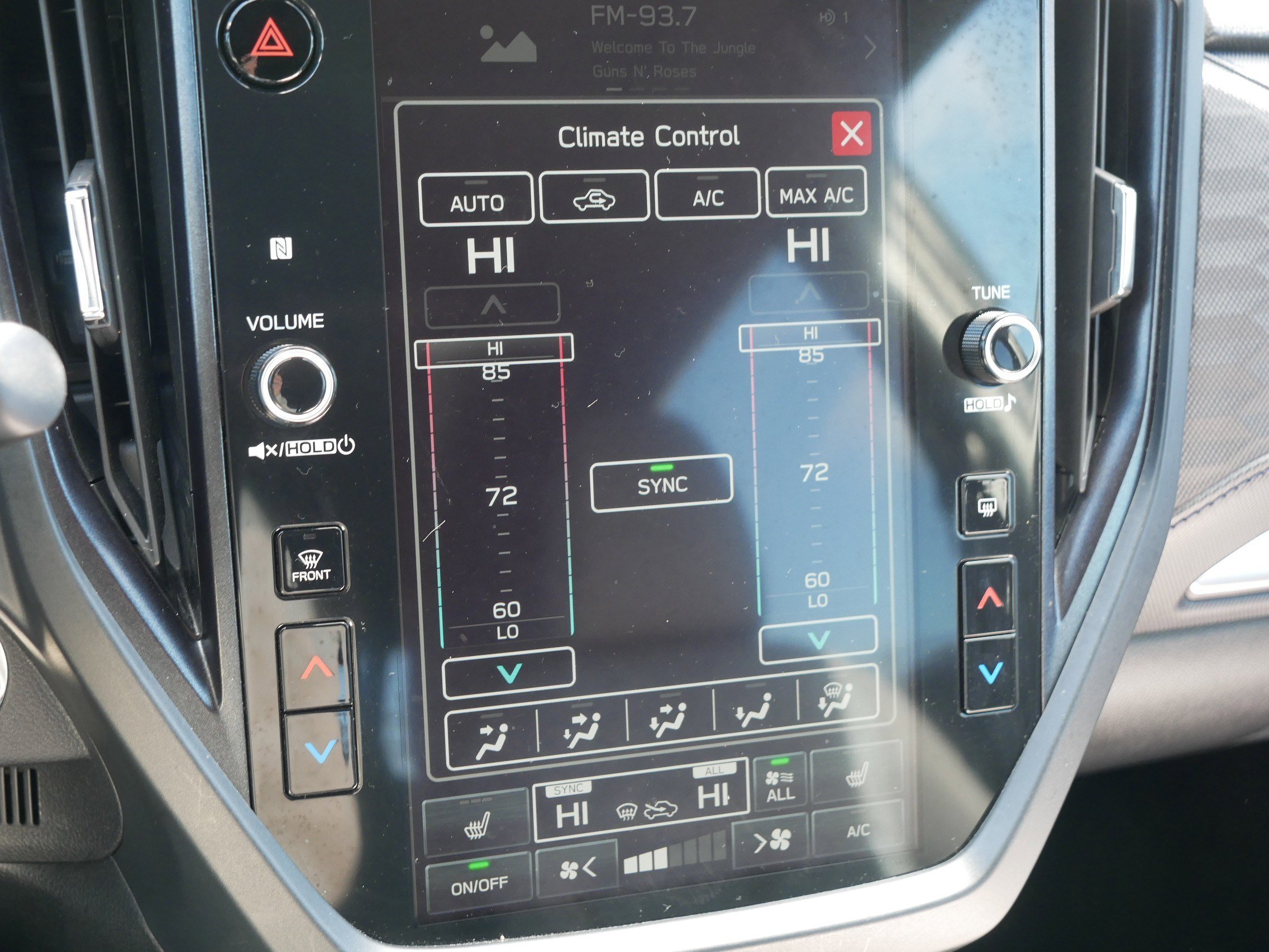 Used 2025 Crystal Black Silica Subaru Premium image 23