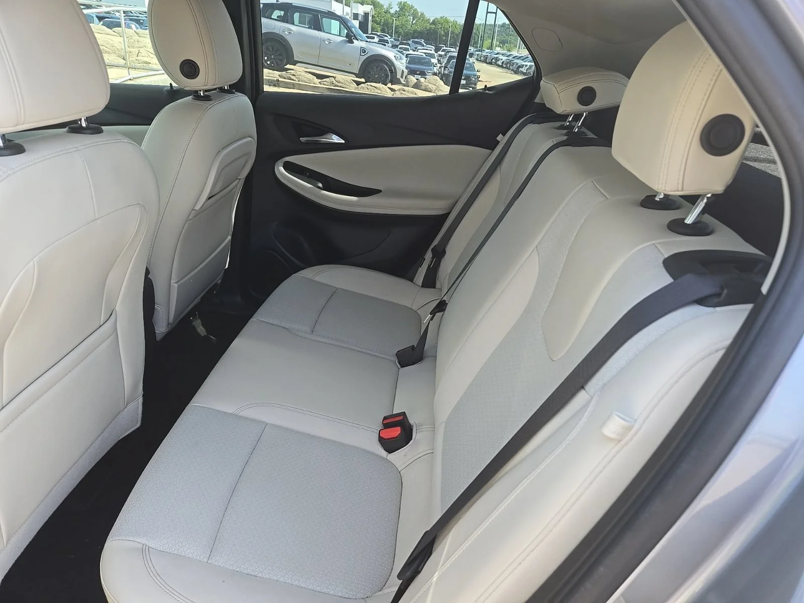 Used 2023 MOONSTONE GRAY METALLIC Buick Preferred image 14