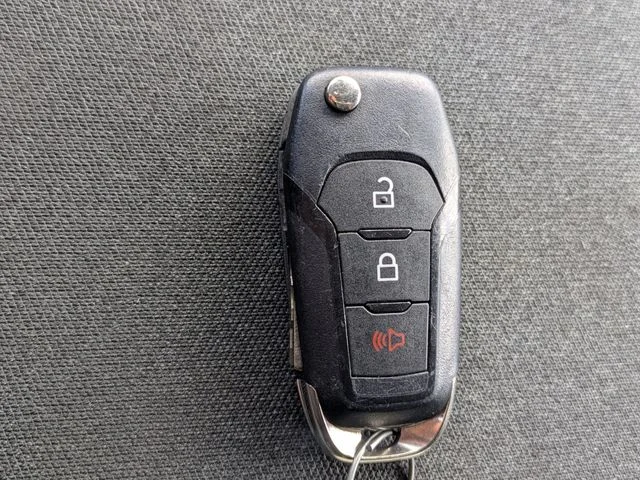 Certified Used 2025 Avalanche Ford XLT image 26