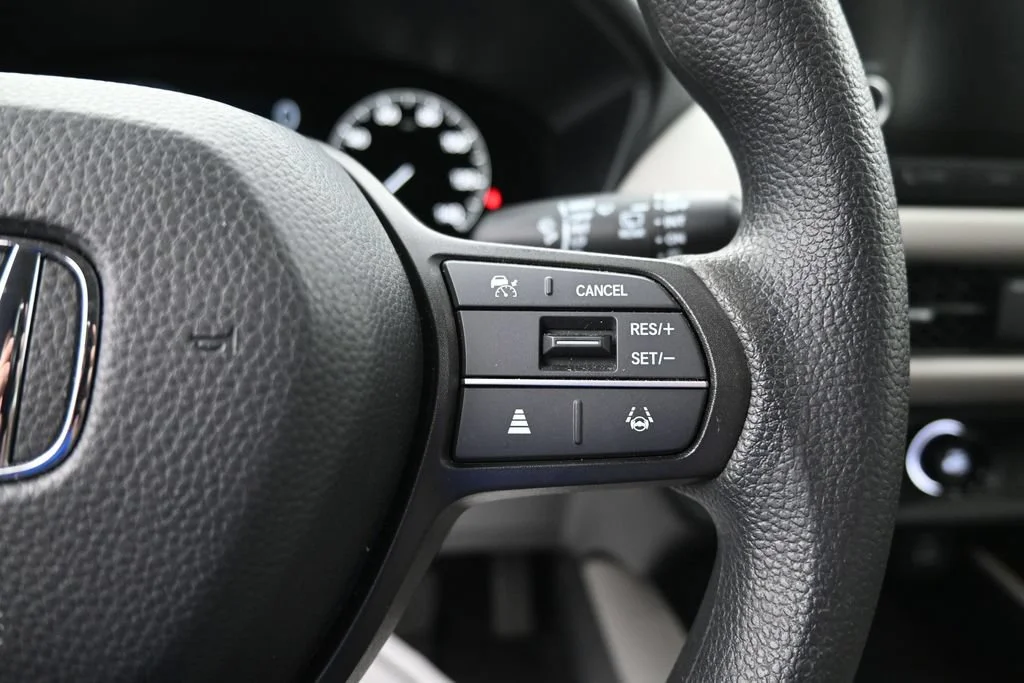 2025 Honda HR-V LX - Photo 21