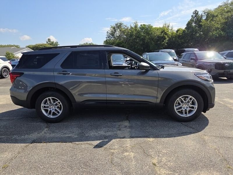 New 2026 Carbonized Gray Metallic Ford Active image 14