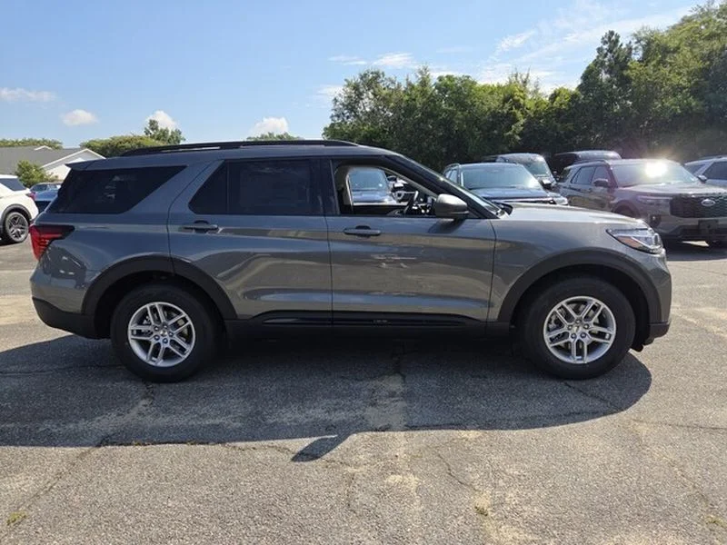 New 2026 Carbonized Gray Metallic Ford Active image 14