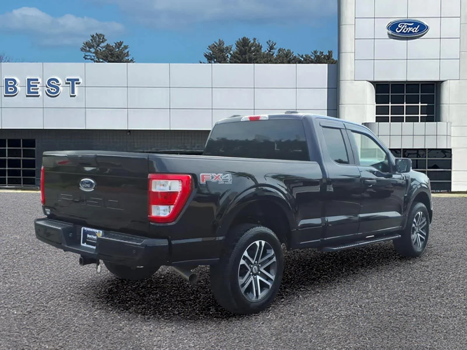 Used 2023 Agate Black Metallic Ford XL image 7