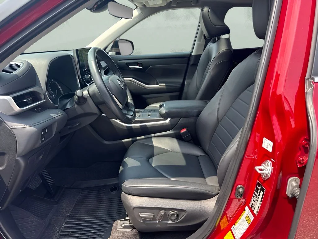 Used 2023 Red Toyota XLE image 5