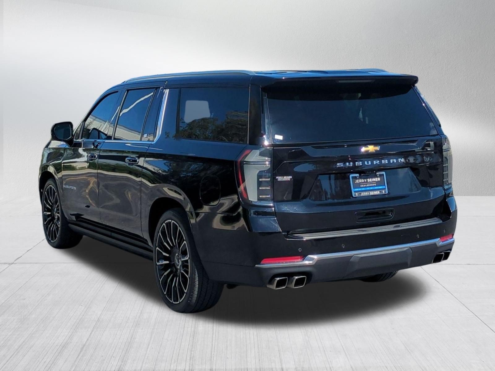 2025 Chevrolet Suburban High Country - Photo 3