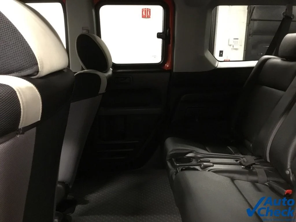 Used 2005 Orange Honda LX image 25