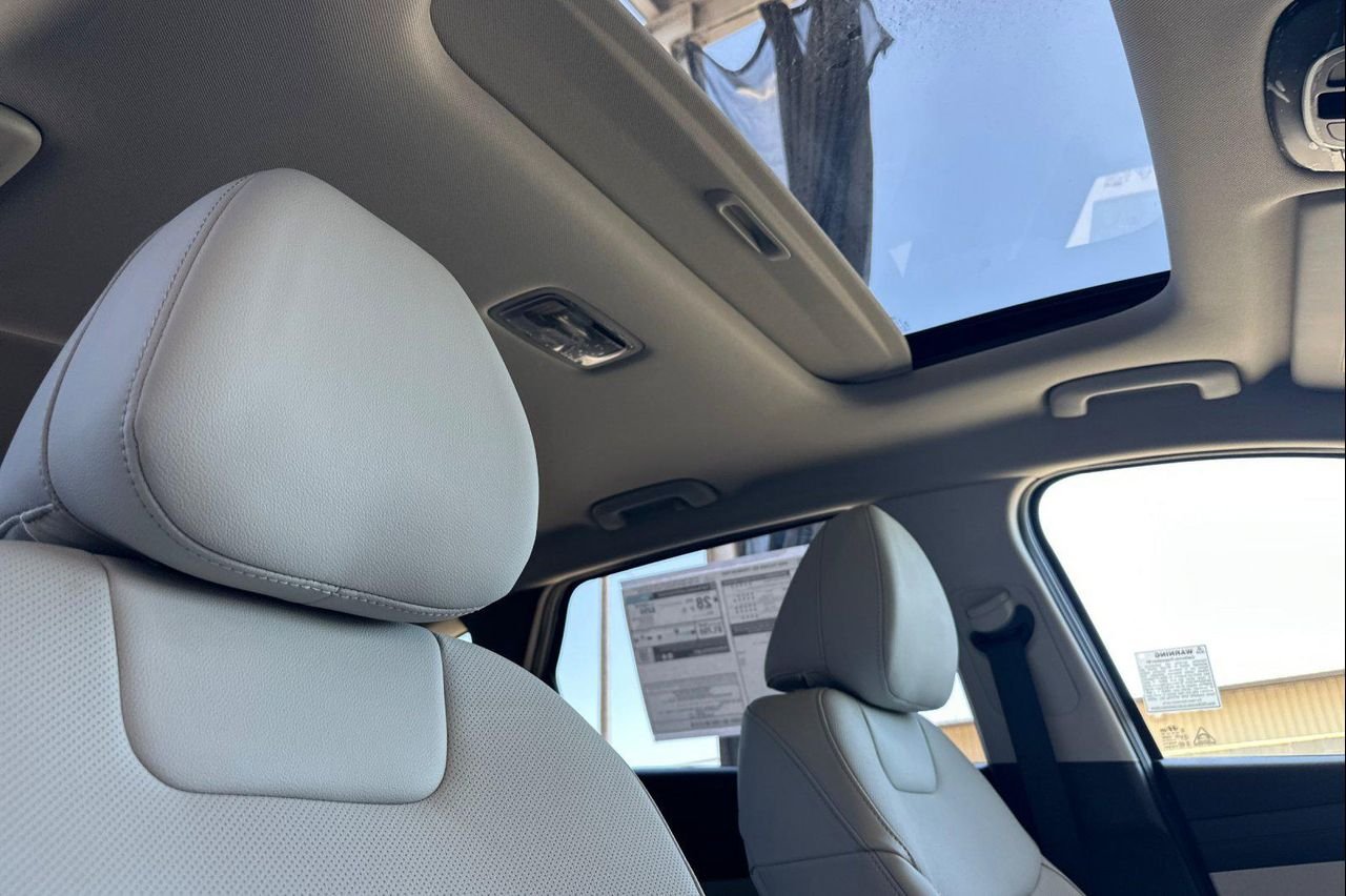 New 2026 Hampton Gray Hyundai SEL Premium FWD image 17