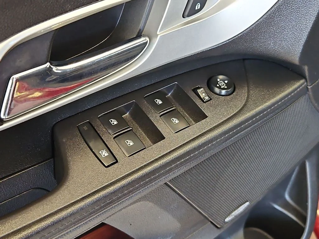 Used 2016 Siren Red Tintcoat Chevrolet LT image 11