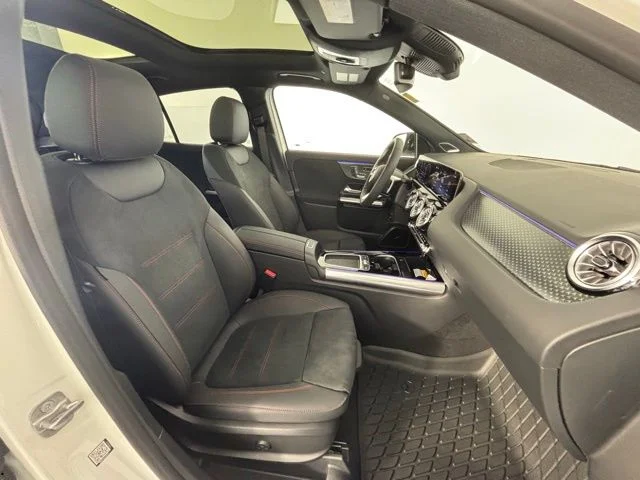 New 2026 Polar White Mercedes-Benz GLA 250 image 43