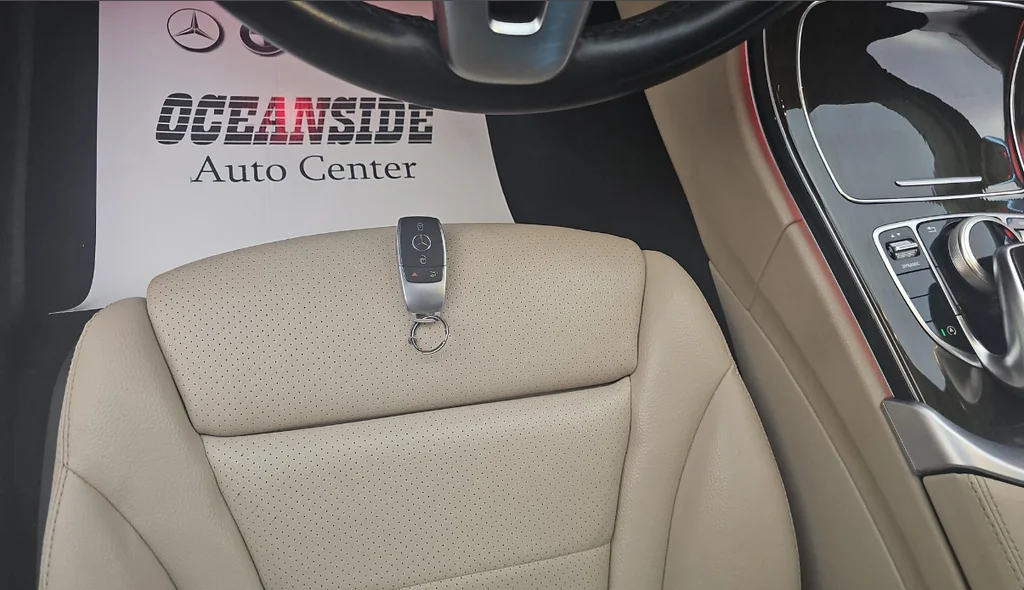 Used 2019  Mercedes-Benz C 300 image 15