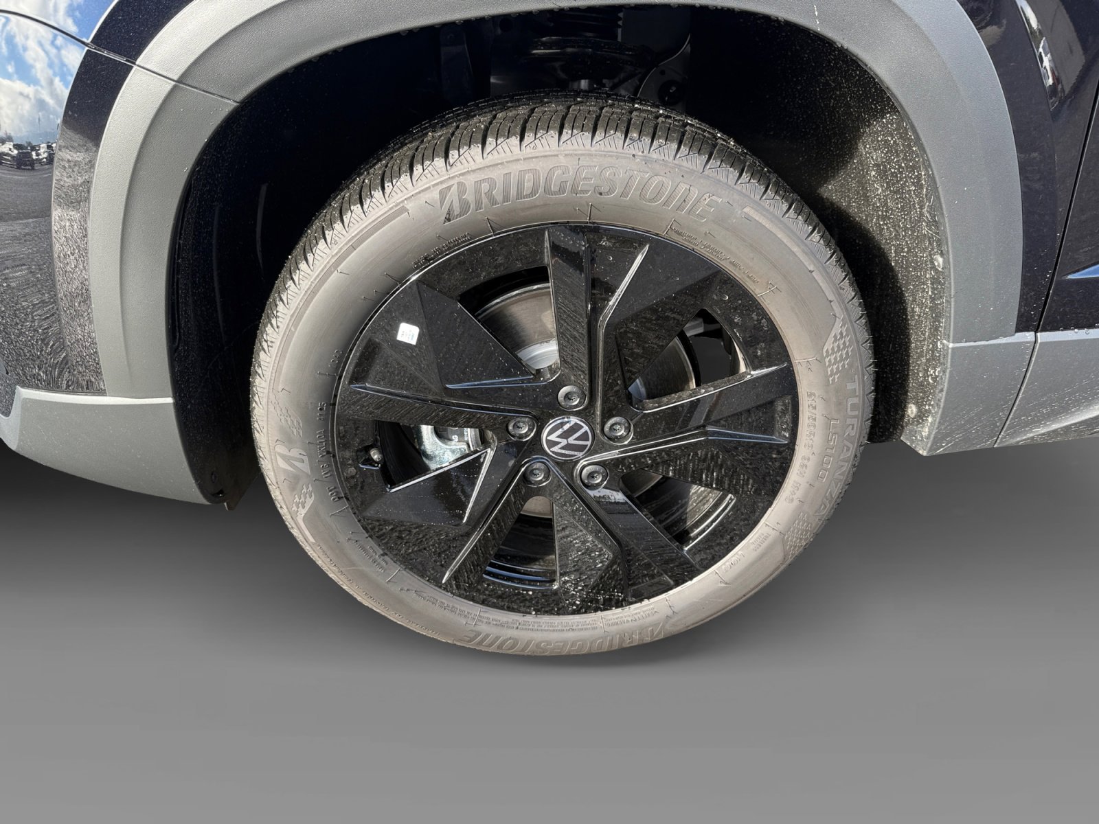 New 2026 Black Pearl Volkswagen SE Black image 9