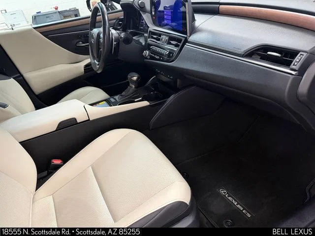 Certified Used 2024  Lexus 350 image 11