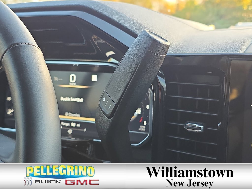 Certified Used 2023 DYNAMIC BLUE METALLIC GMC Elevation image 16