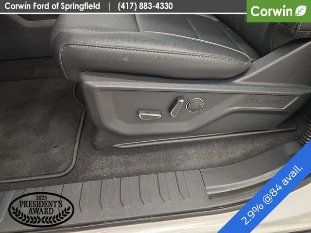 New 2026 Star White Metallic Tri-Coat Ford Lariat® image 30