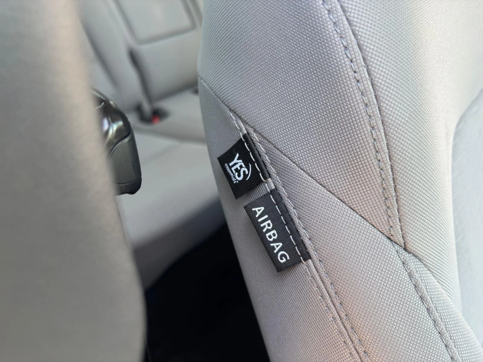 Used 2019 Dazzling White Hyundai Sport image 53