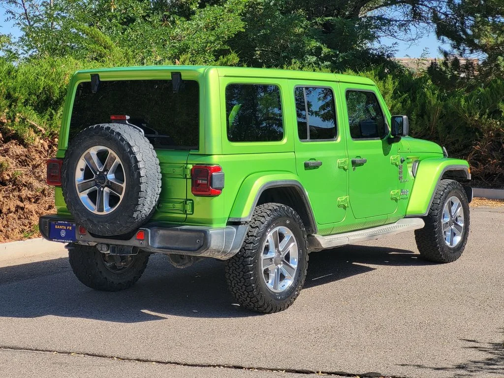 Used 2018 Mojito! Clearcoat Jeep Unlimited Sahara image 5