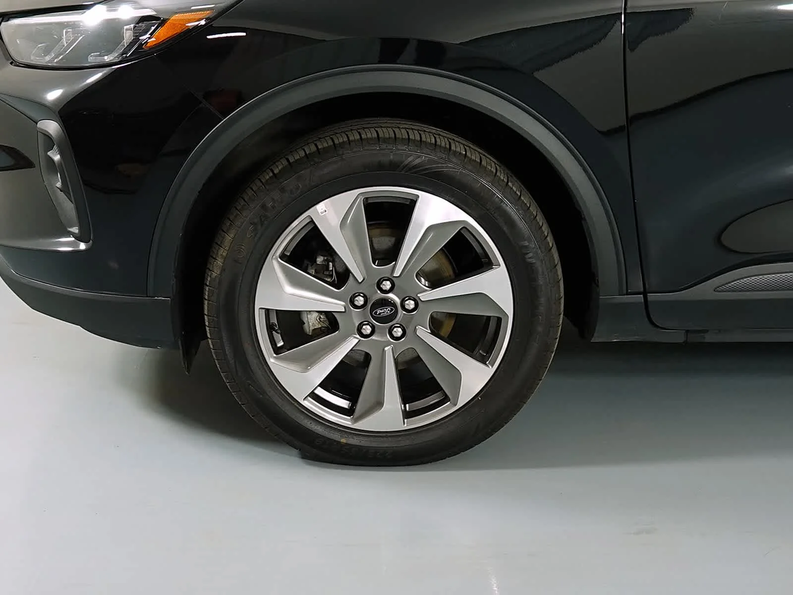 Used 2025 Agate Black Ford Platinum image 9
