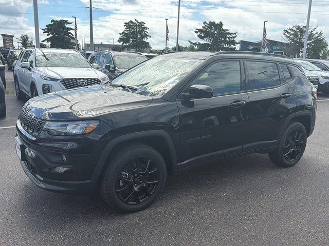 2026 Jeep Compass Latitude Altitude