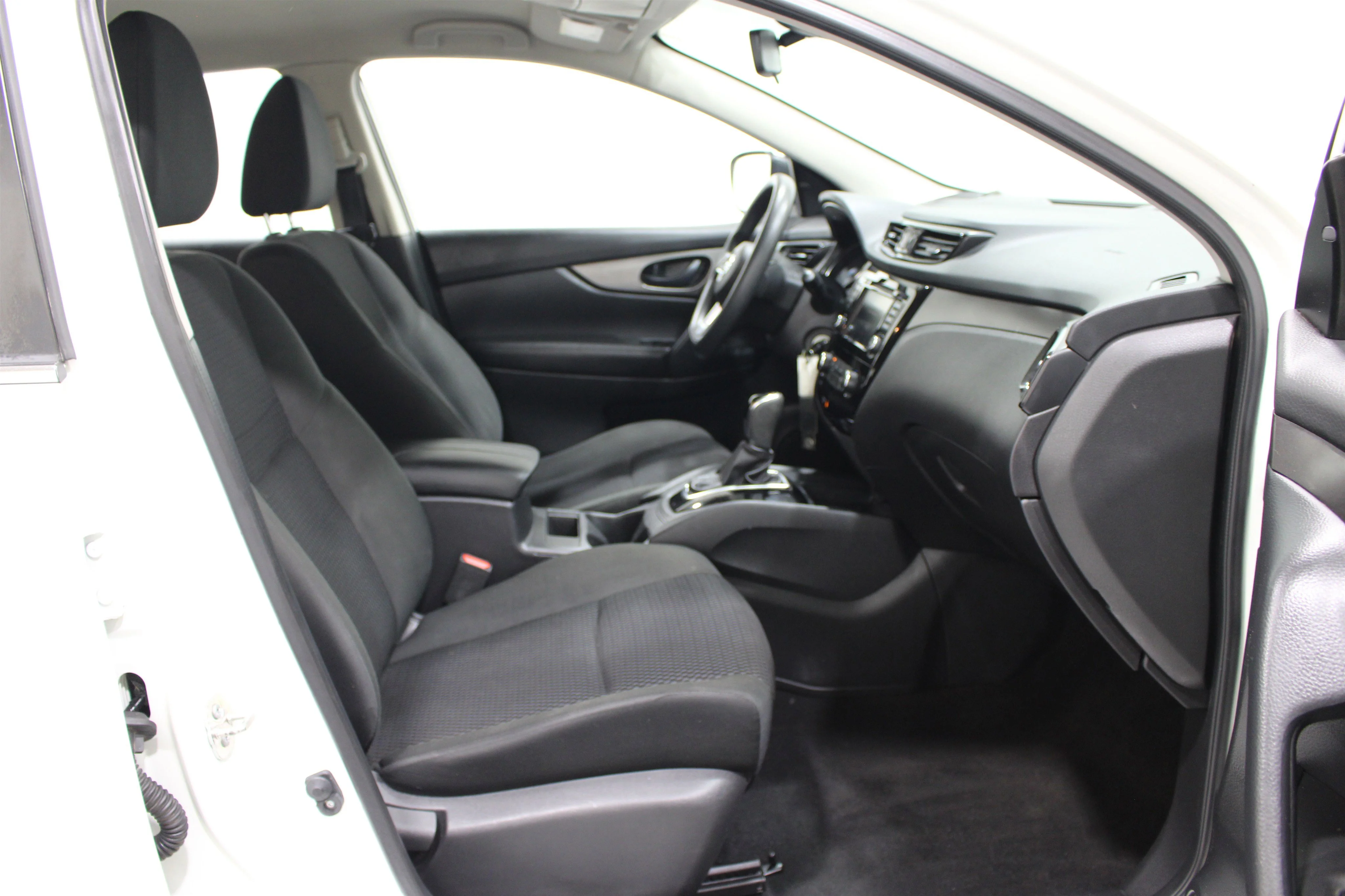 2021 Nissan Rogue Sport S - Photo 24