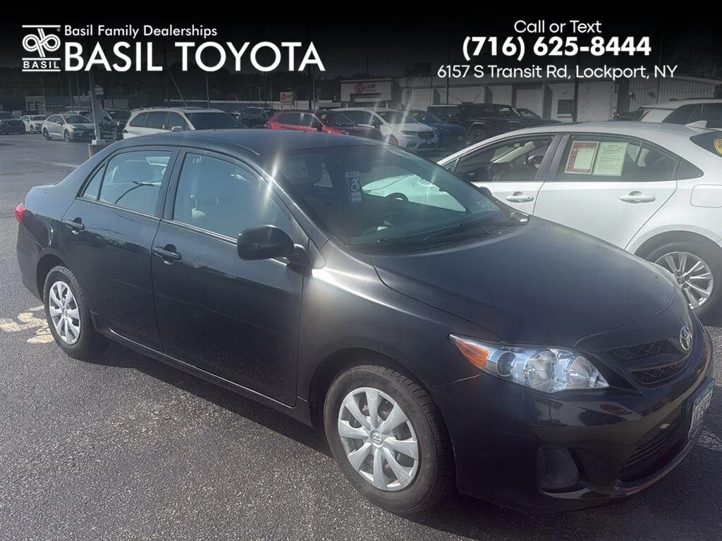 Used 2013 Black Sand Pearl Toyota L image 1